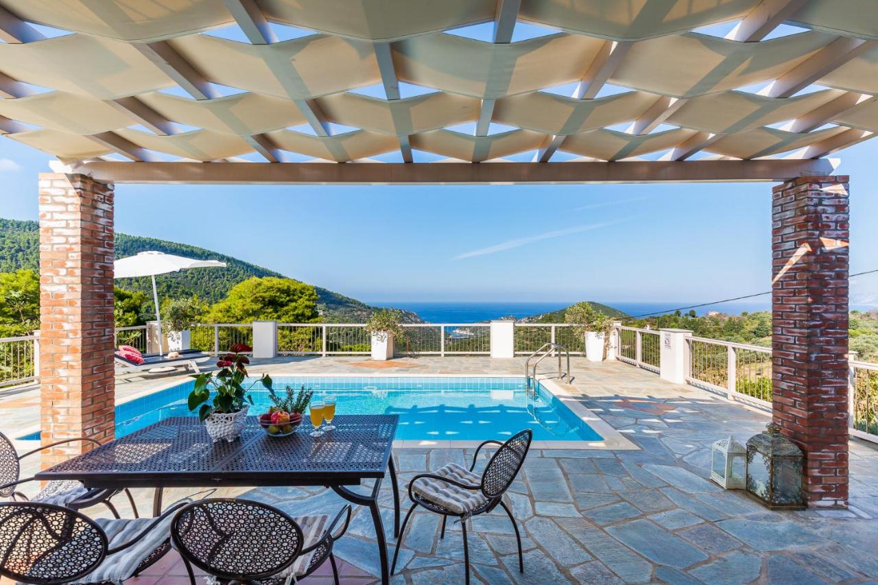 B&B Skopelos Town - Country Villa Ouranos - Bed and Breakfast Skopelos Town