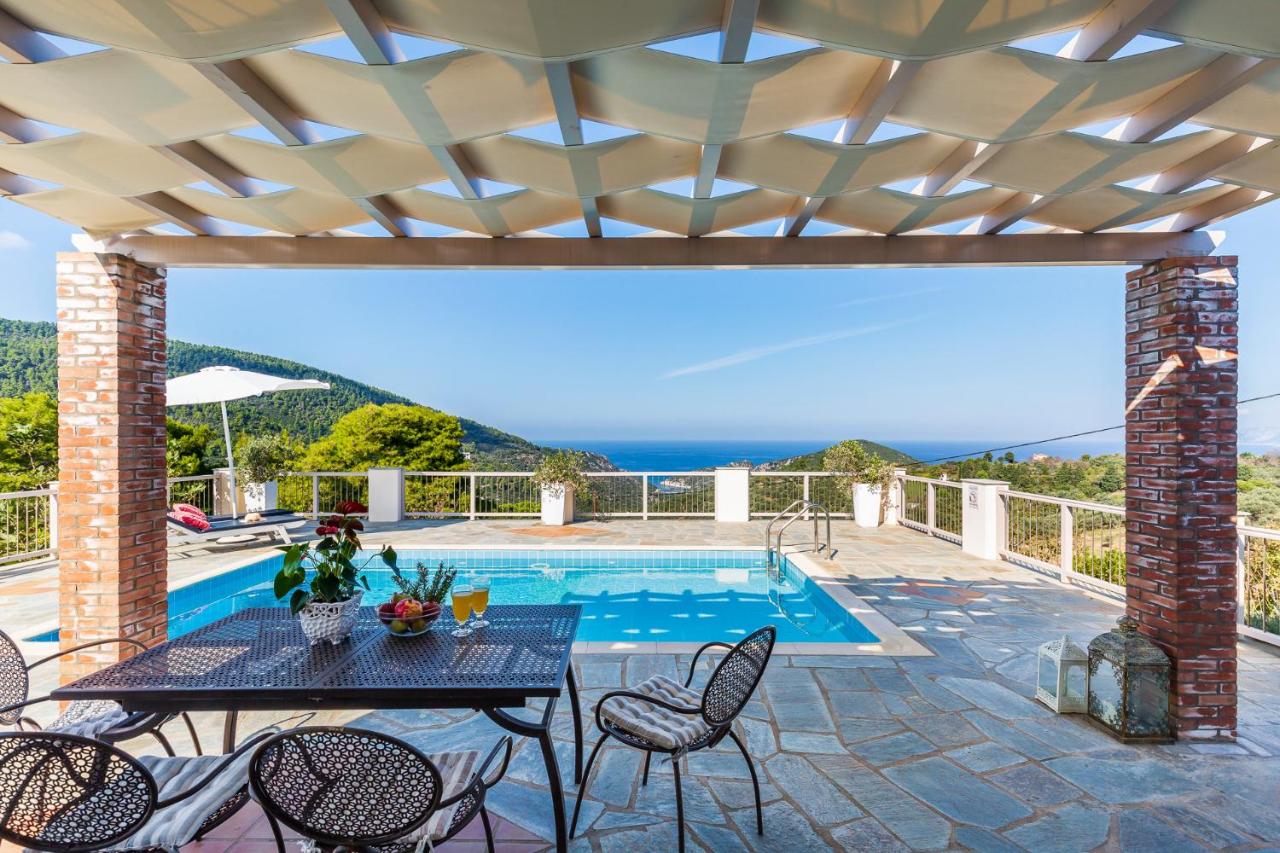 Country Villa Ouranos - Bed and Breakfast