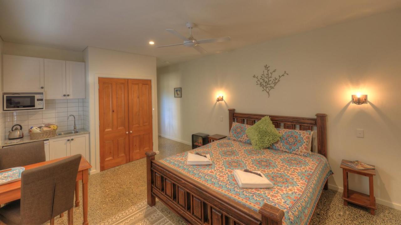 Studio with Garden View