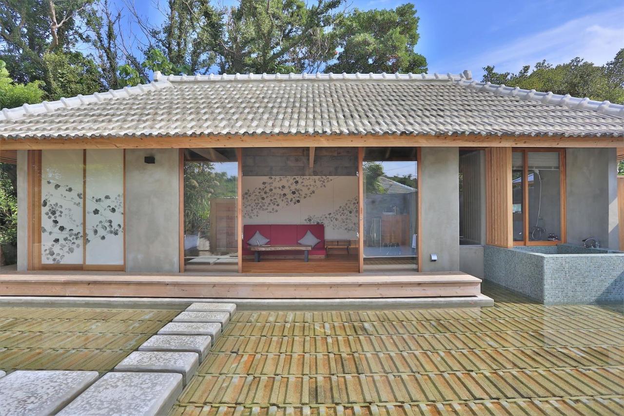 KAWASEMINOSU (MUKAKA VILLA) - B&B