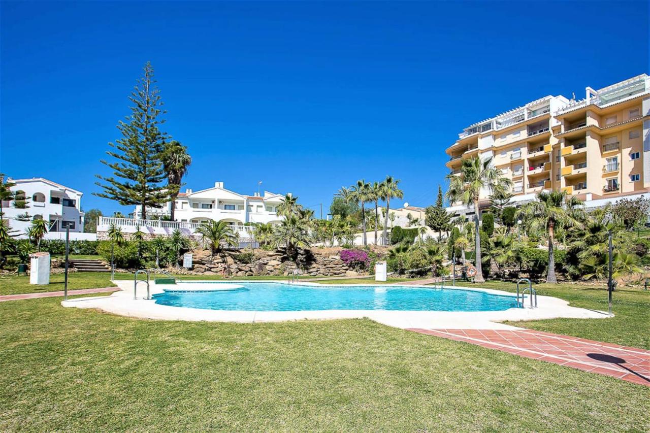 Lets in the Sun - La Cala de Mijas - Apartments with sea or pool views - B&B