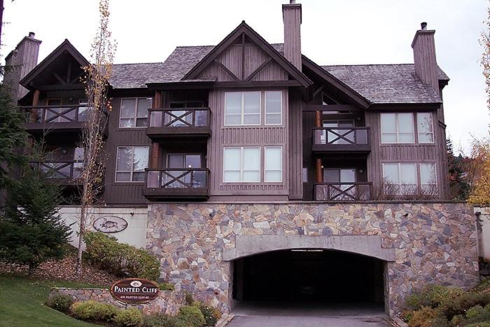 Painted Cliff by Whistler Premier - Bed and Breakfast Whistler