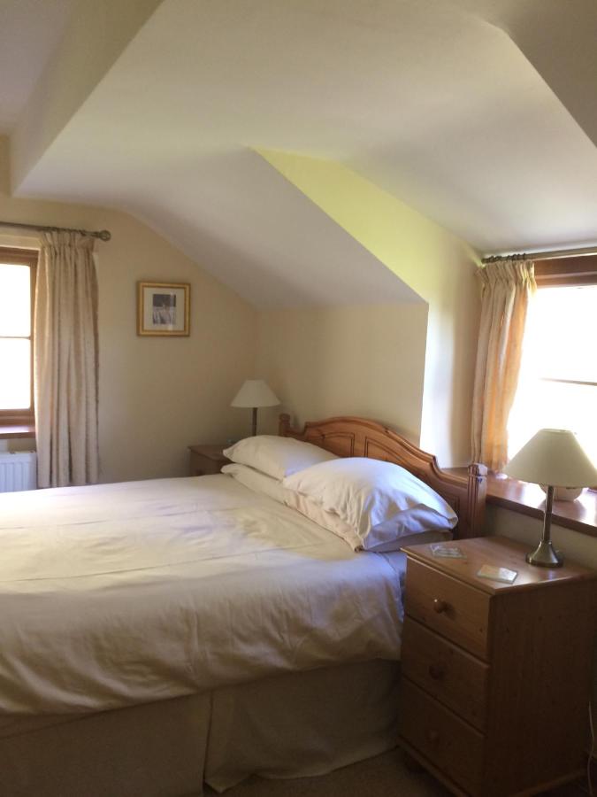 Kamer met Kingsize Bed en Uitzicht op de Tuin