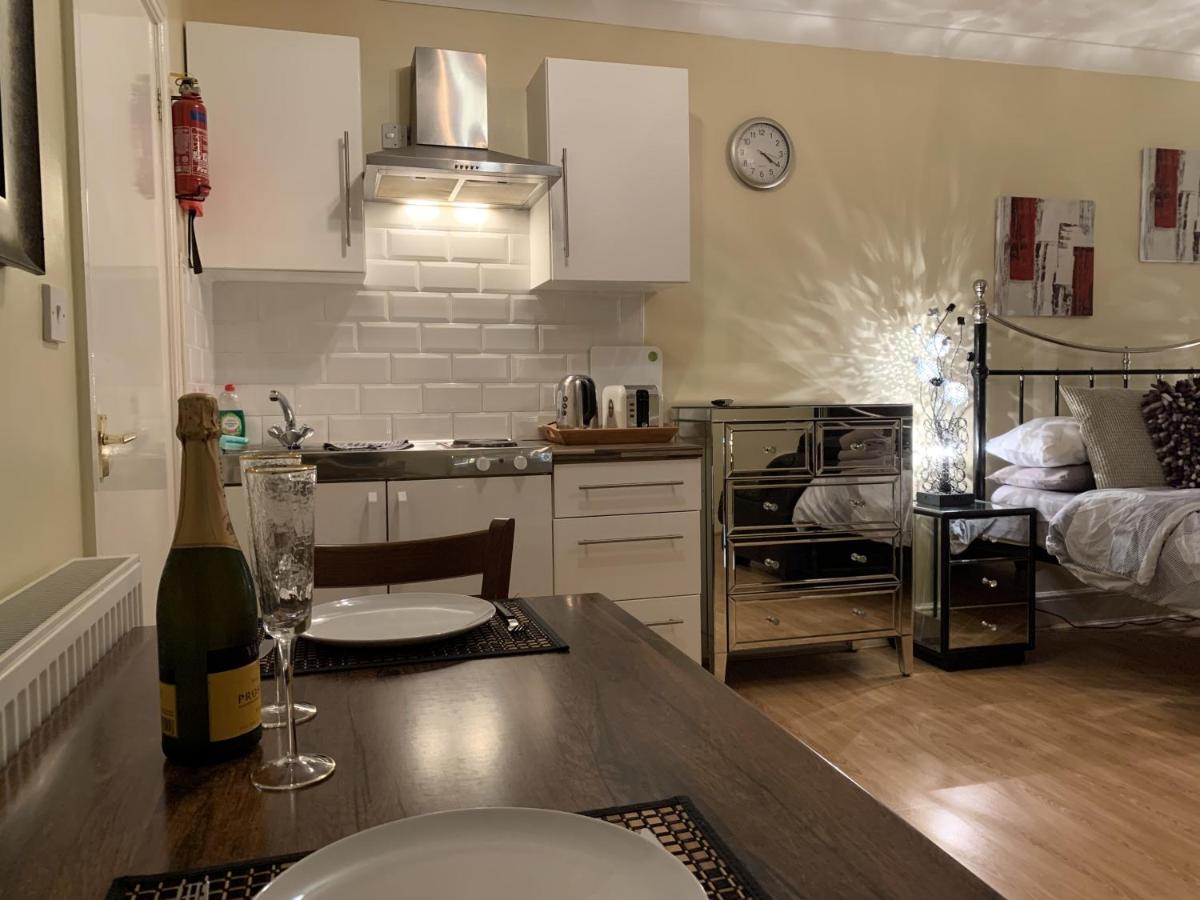 B&B Didcot - Southernwood - Studio 2 - Bed and Breakfast Didcot