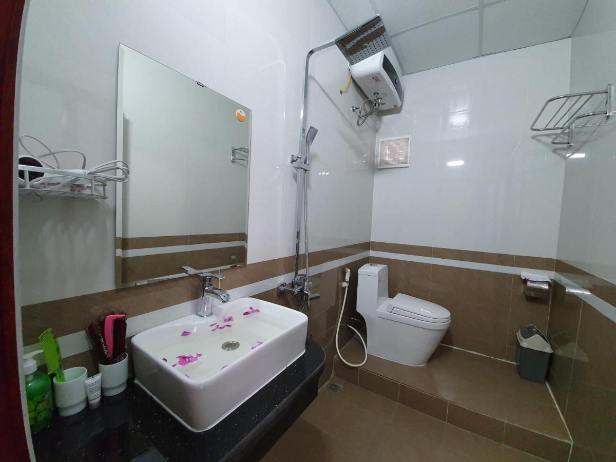 Habitación Triple con vistas al jardín