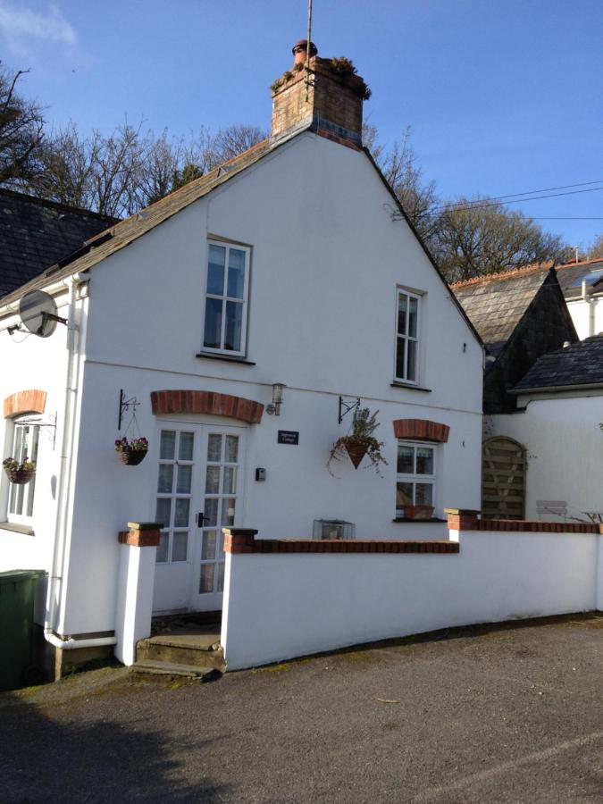 B&B Padstow - Inglenook Cottage - Bed and Breakfast Padstow