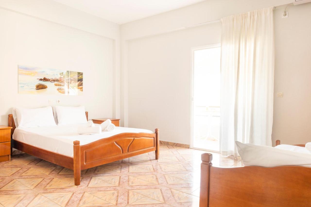Triple Room with Sea View