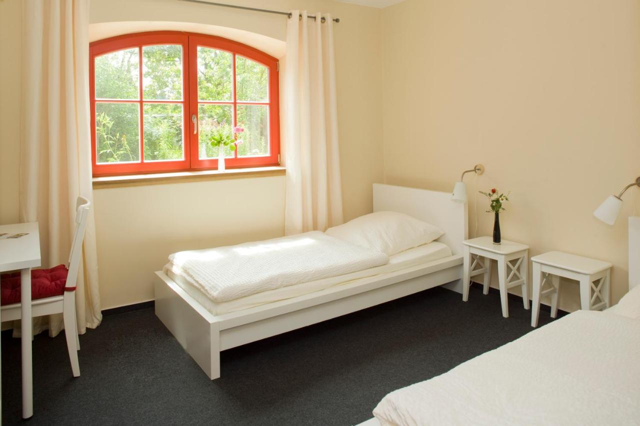 Twin Room 201