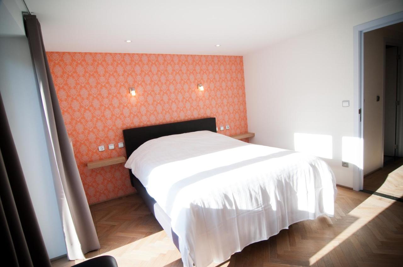 Apartment (2-4 Adults)
