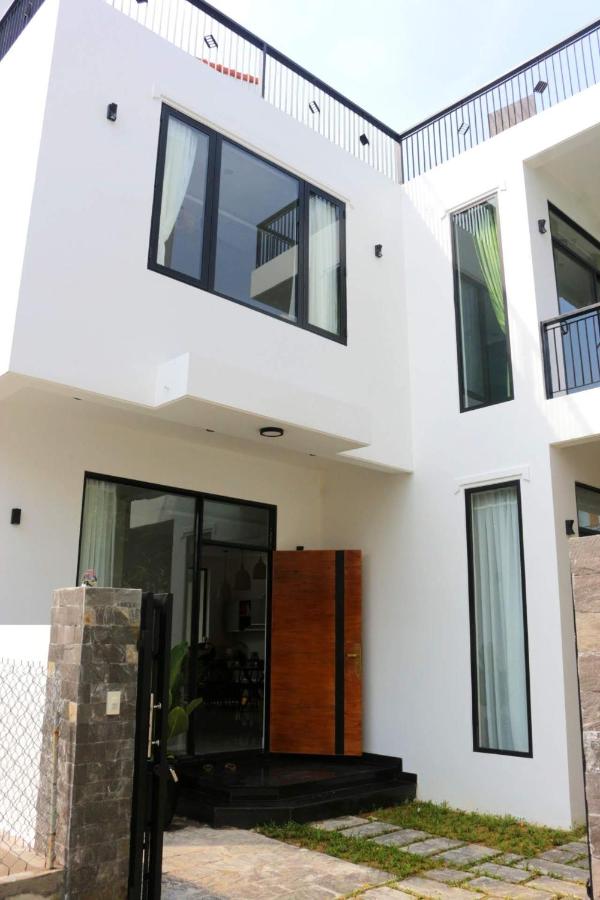 Starfruit Villa - B&B Thôn Trường Giang