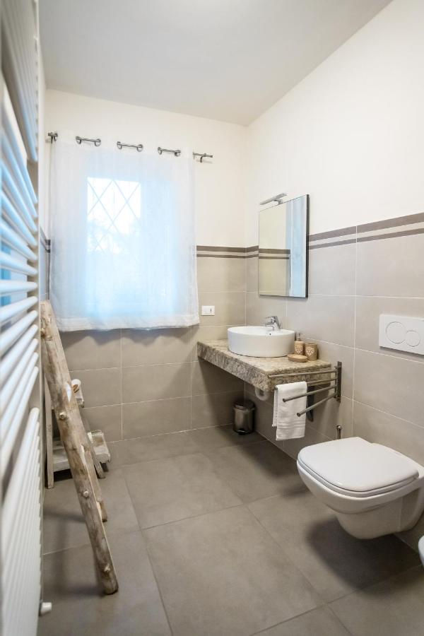 Double Room with Balcony and Lake View
