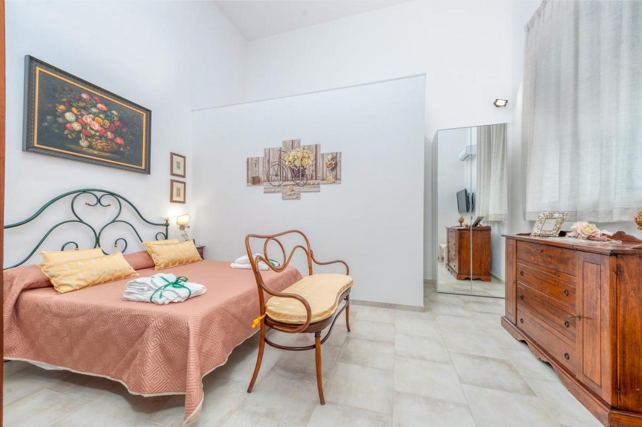 ALLE PORTE DEL BAROCCO HOUSE - B&B Lecce