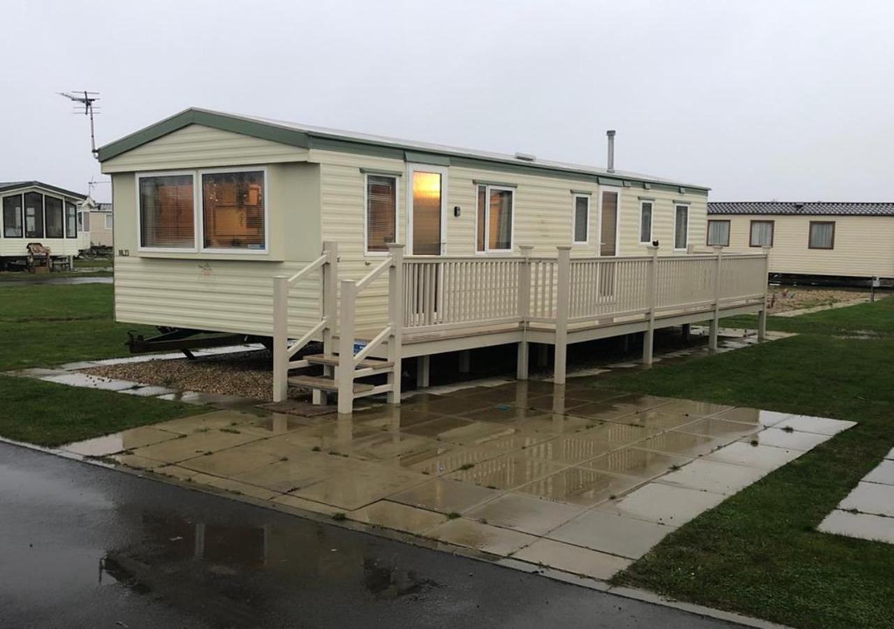 ML23 8 BERTH CARAVAN GOLDEN PALM CHAPEL ST LEONARDS - Chambres d’hôtes