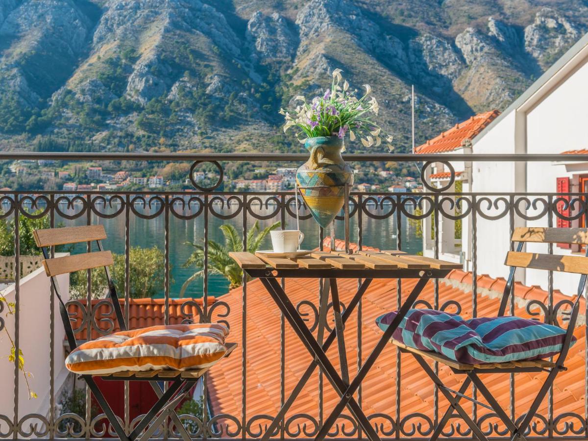 Comfort One Bedroom Apartment with Sea View