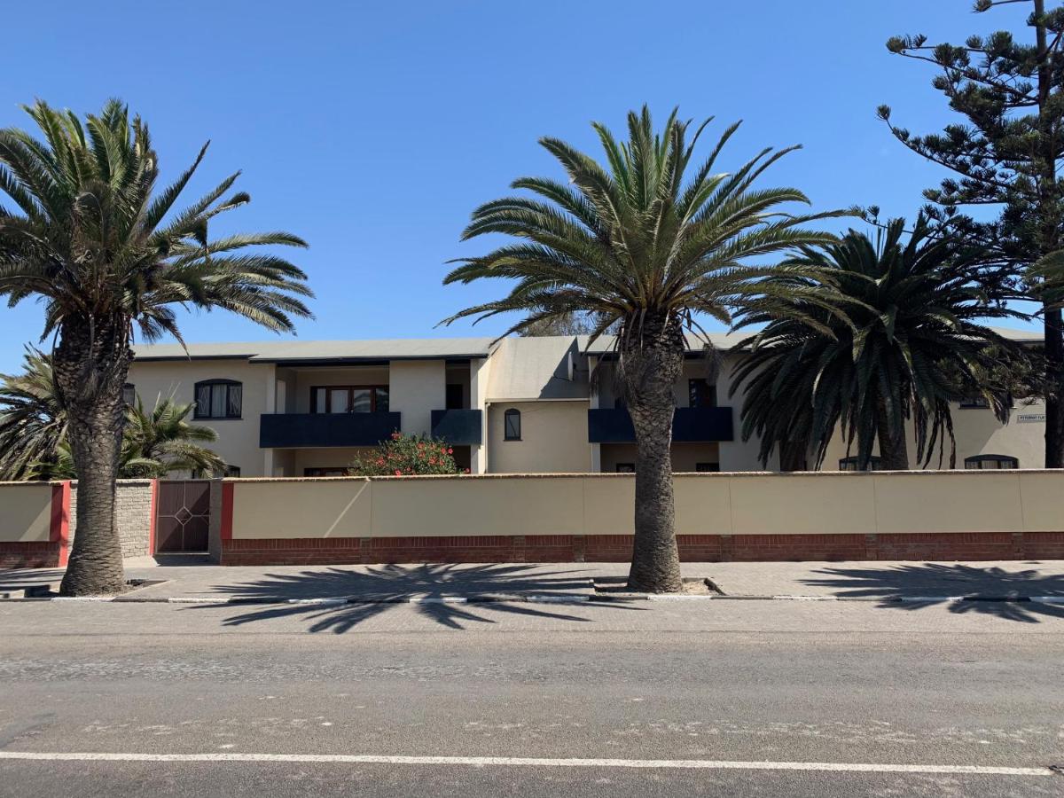 Good Times Self Catering Apartments - B&B Swakopmund