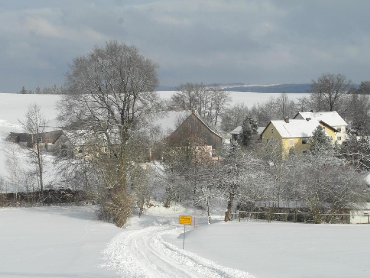 B&B Wernberg-Köblitz - Schönberger-Hof - Bed and Breakfast Wernberg-Köblitz