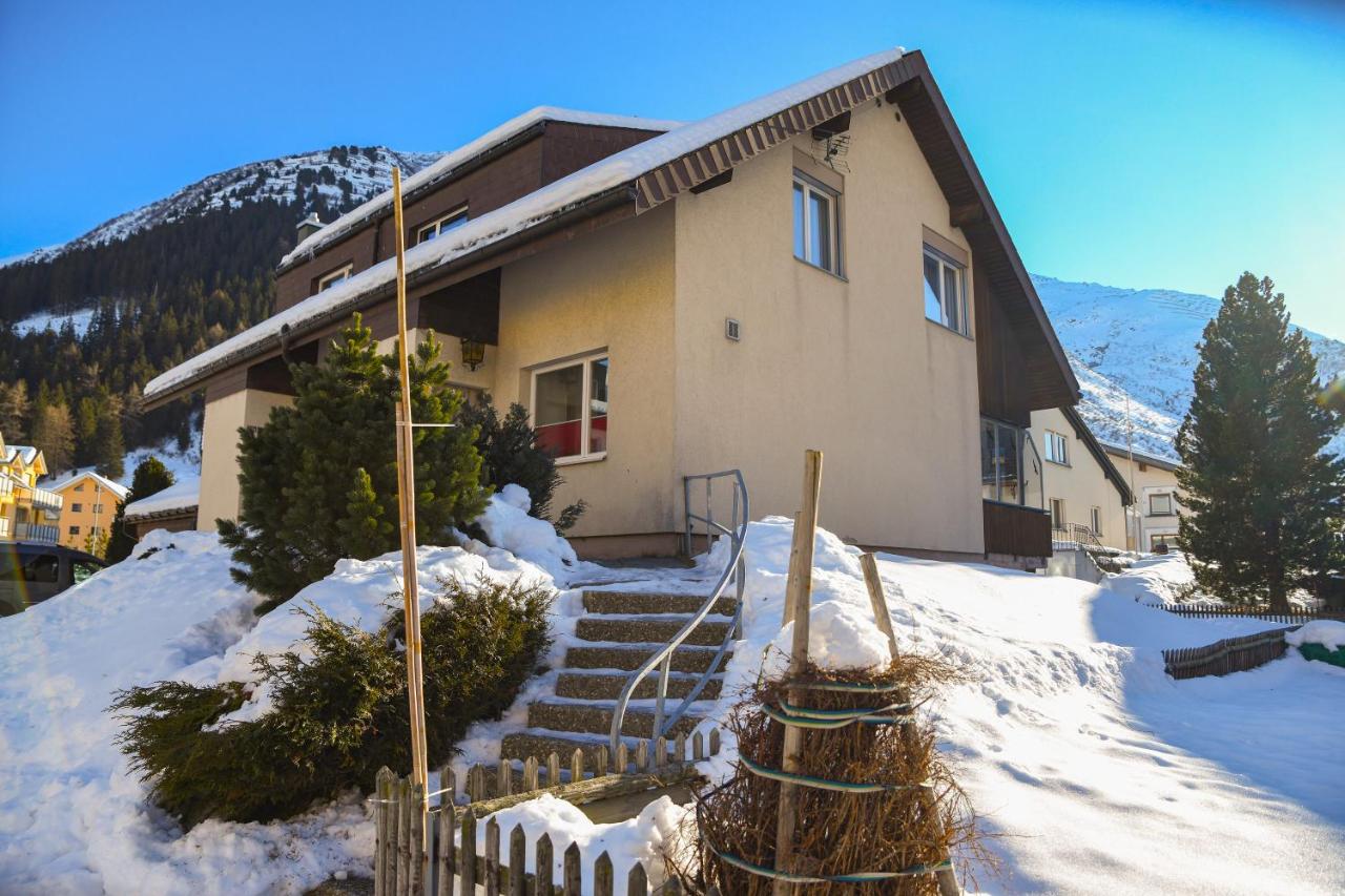 B&B Andermatt - Haus Sonnboden - Bed and Breakfast Andermatt