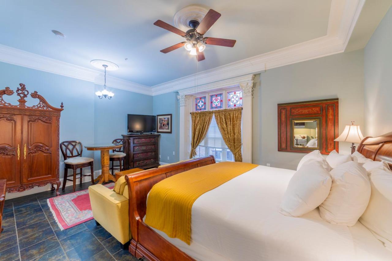 Chipman Hill Suites - Pratt House - Ferienwohnung Saint John