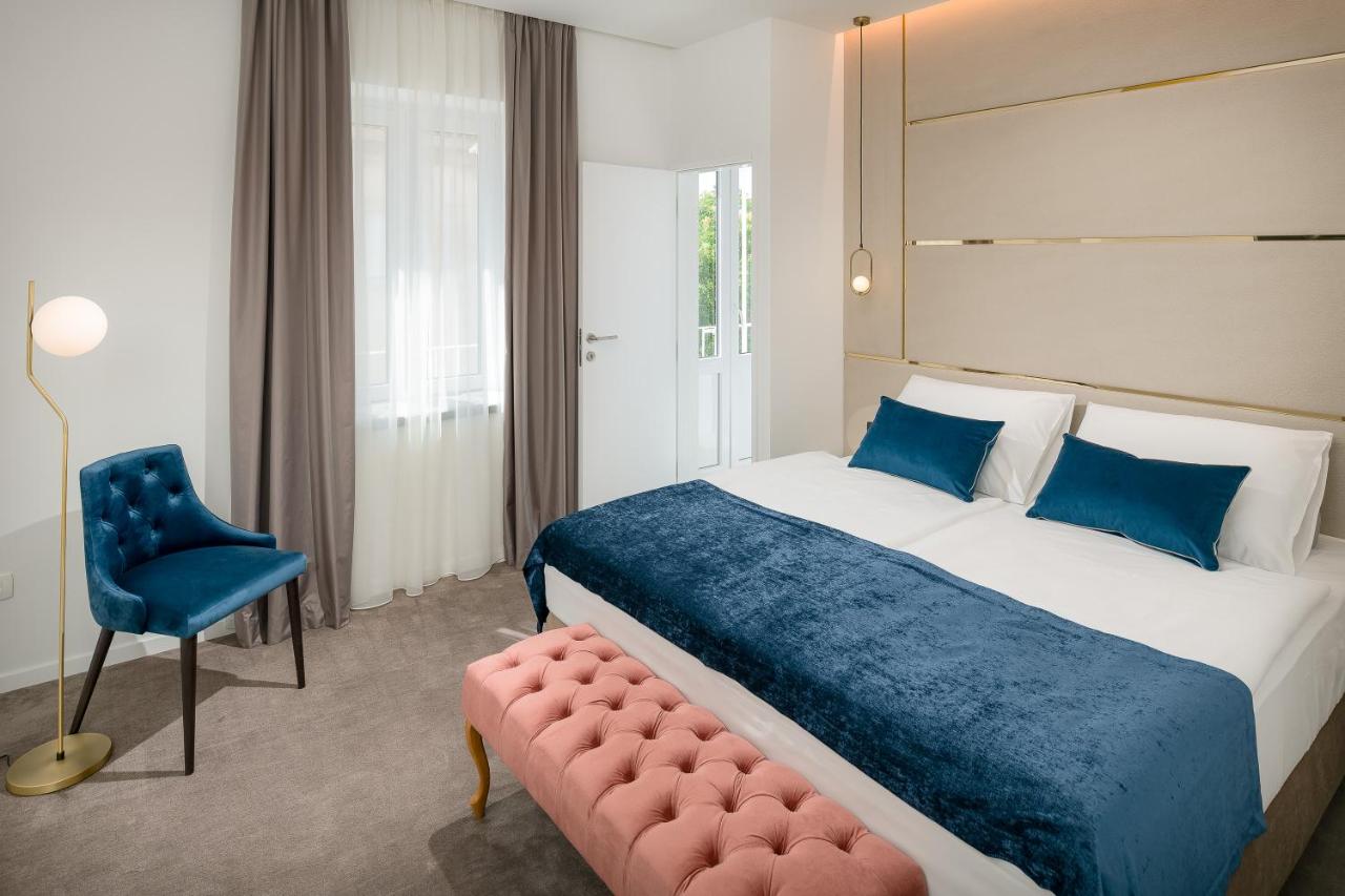 Deluxe Double or Twin Room with Balcony