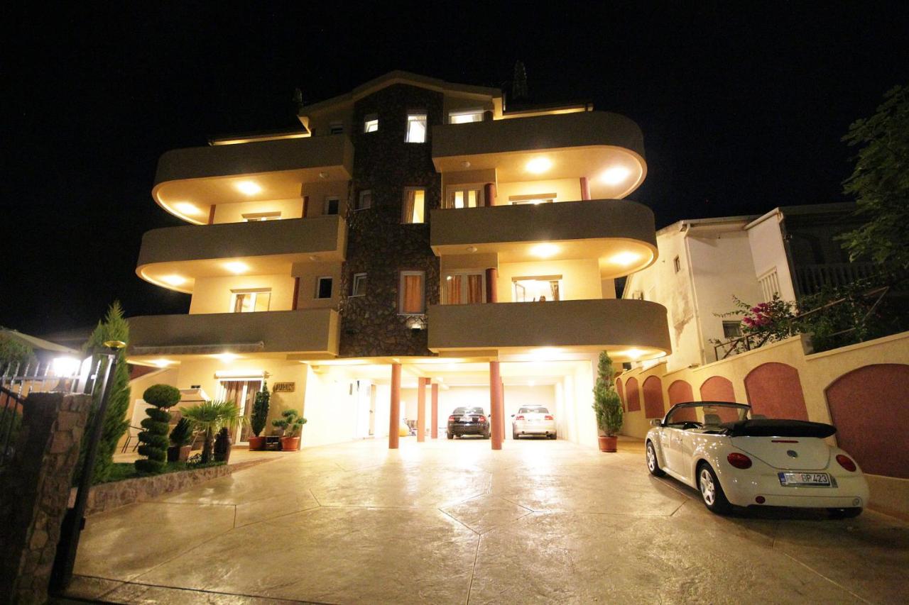 Studio with Balcony and Sea View (2 Adults)