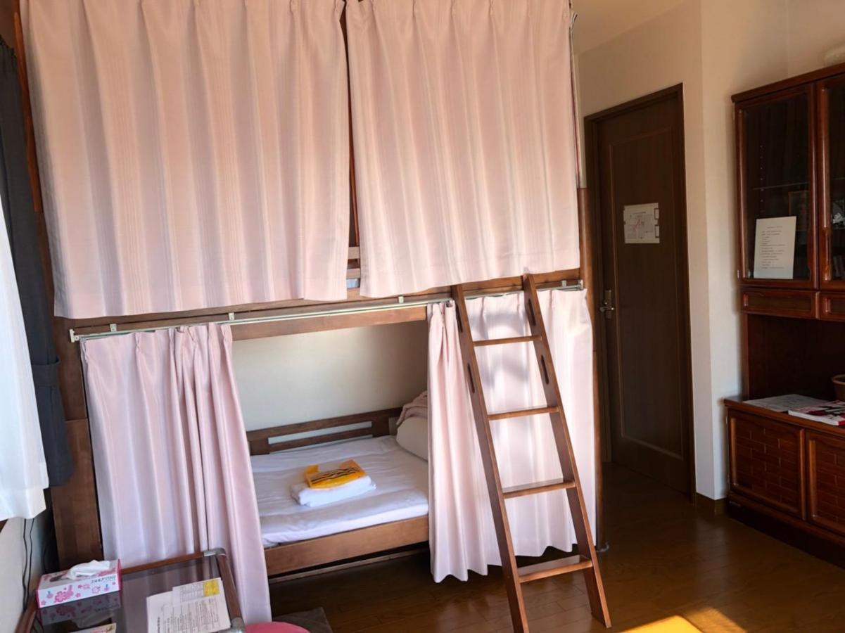 Letto a Castello in Dormitorio Femminile 