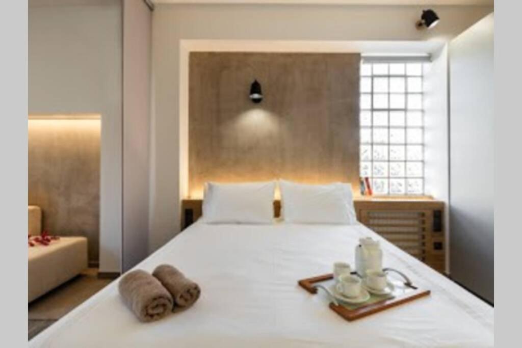 Central and modern flat by the river - Bed and Breakfast