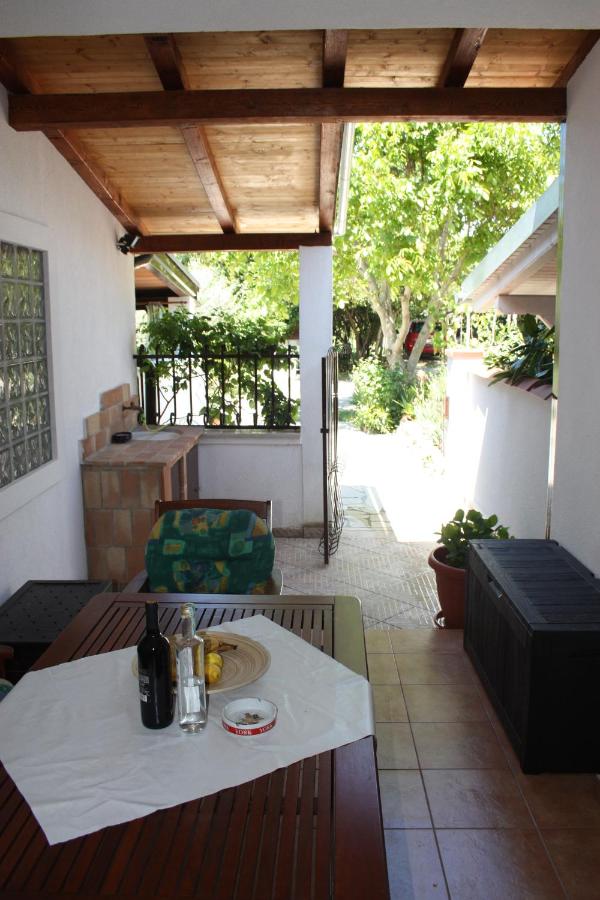 Apartamento de 1 dormitorio con terraza