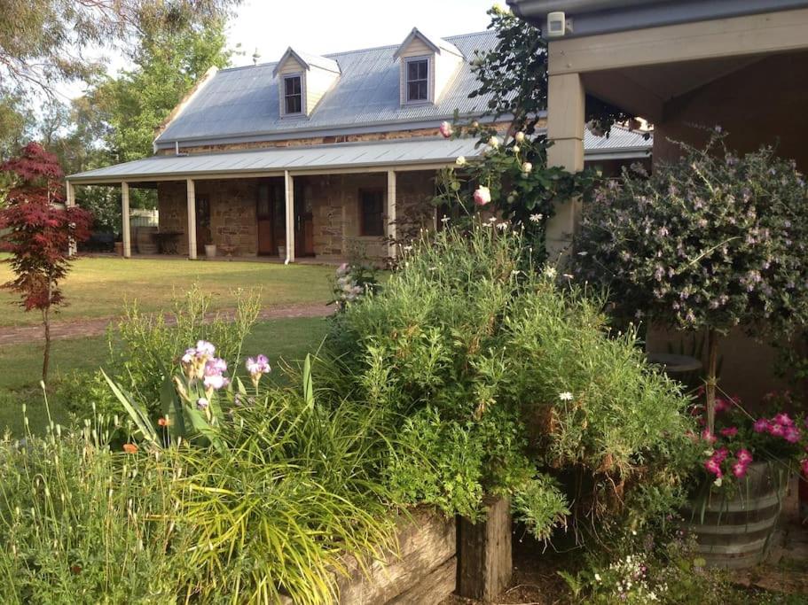 B&B Mudgee - The Coach House on River and Park - Bed and Breakfast Mudgee