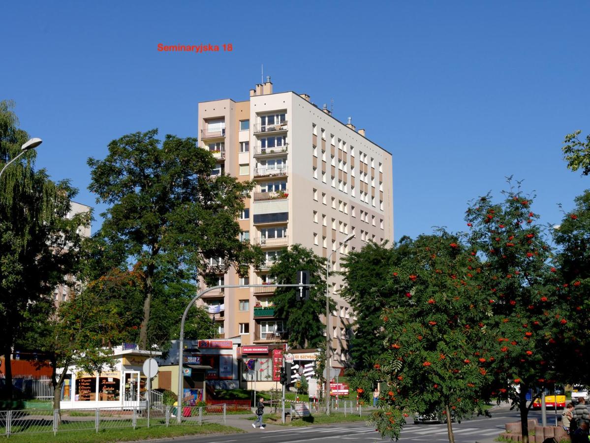 Lokum Seminaryjska Apartament z darmowym parkingiem - Ferienwohnung