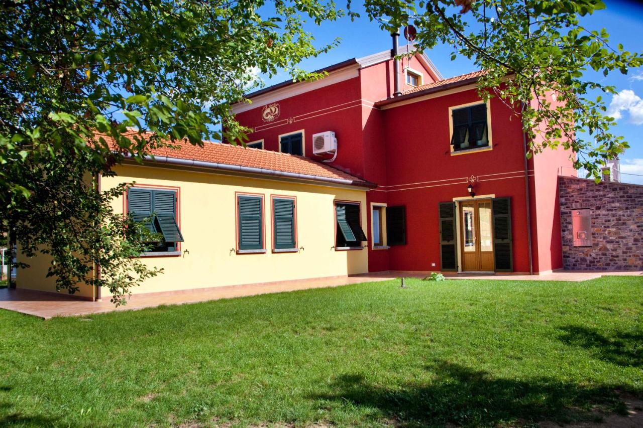Il Vecchio Noce - B&B Brugnato