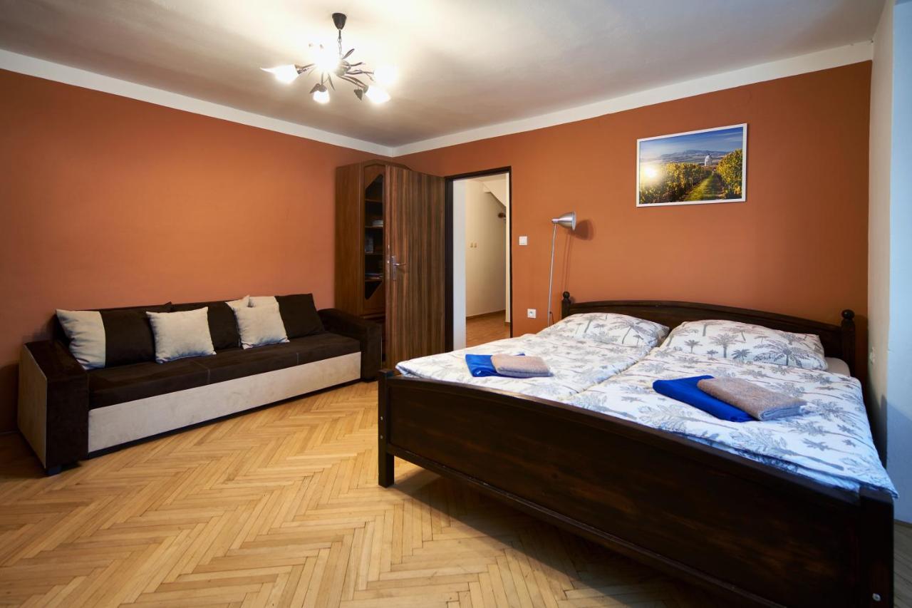 B&B Zaječí - Penzion Zajíček - Bed and Breakfast Zaječí