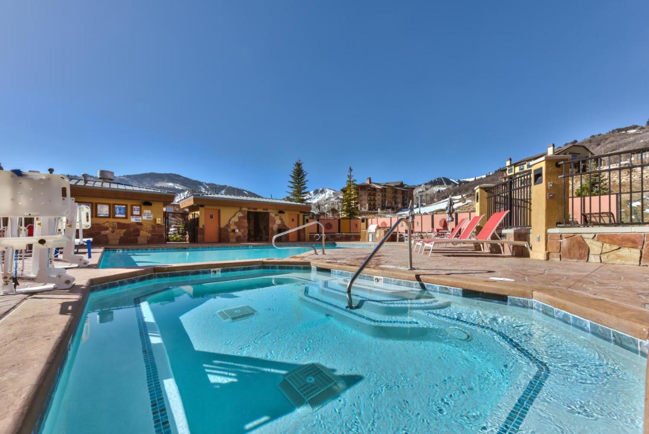 B&B Park City - Sundial Lodge 1 Bedroom by Canyons Village Rentals - Bed and Breakfast Park City