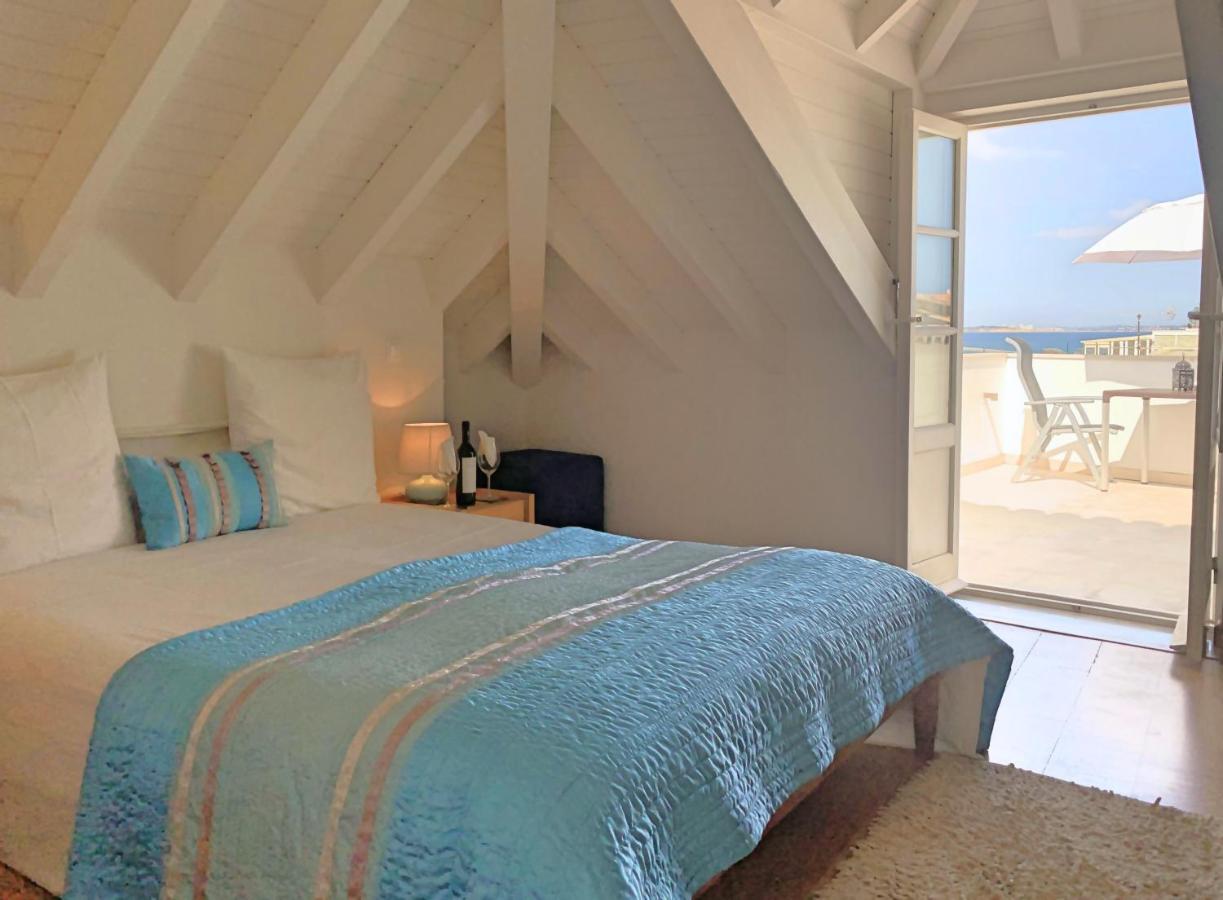 Doppelzimmer mit Balkon und Meerblick