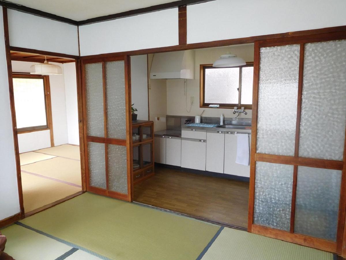 Japanese-Style Family Room