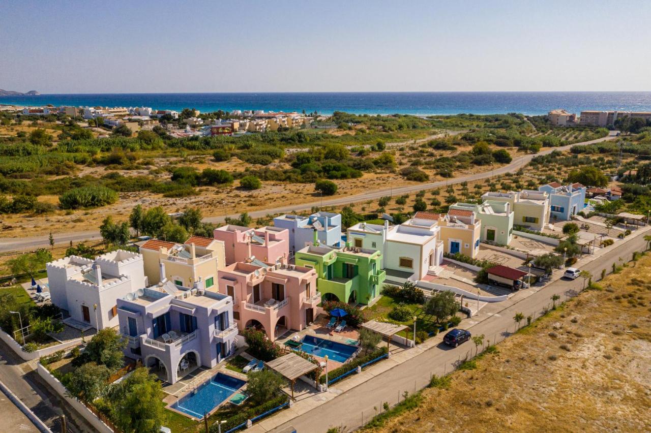 12 Islands Villas - B&B