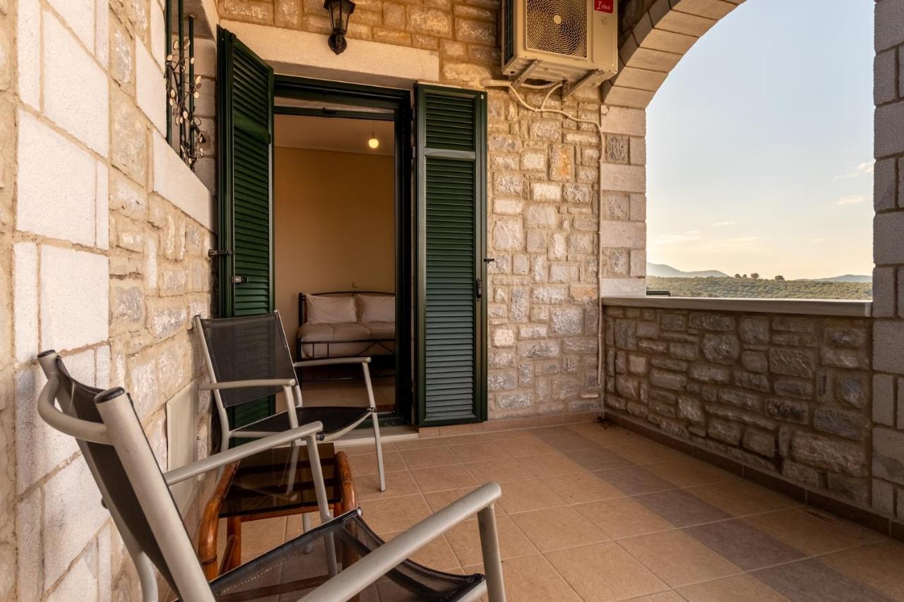 Papadeas Villas - B&B Megáli Mantíneia