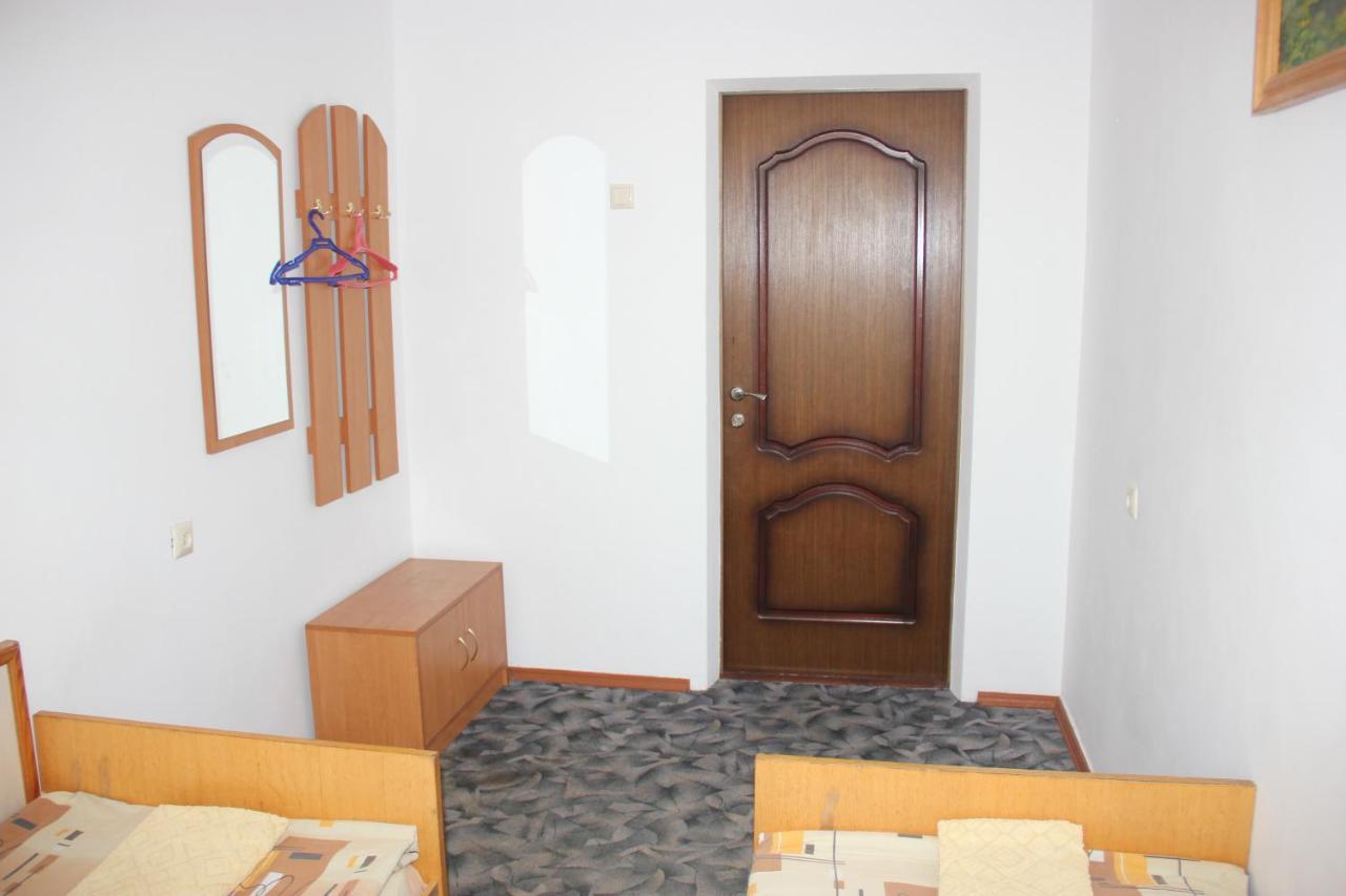 Twin Room with Shared Bathroom
