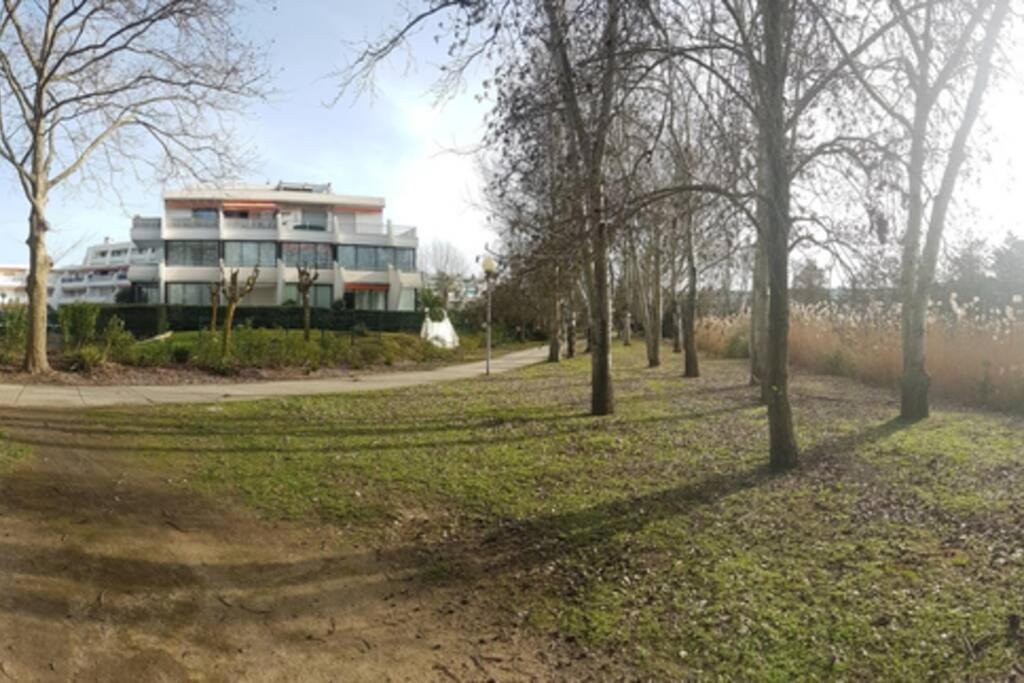 T2 Qaurtier Couchant, Vue parc, au calme, à 5 min de la plage - Chambres d’hôtes