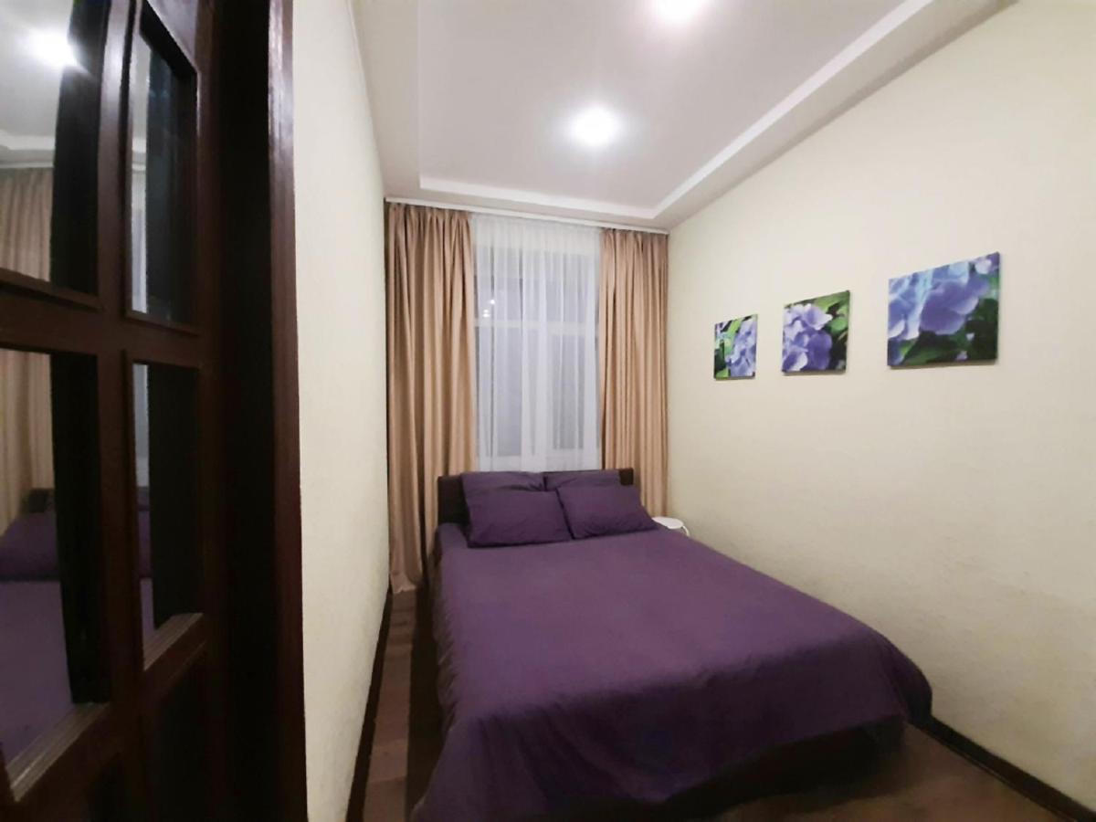 One-Bedroom Apartment on Girshmana 19 Str