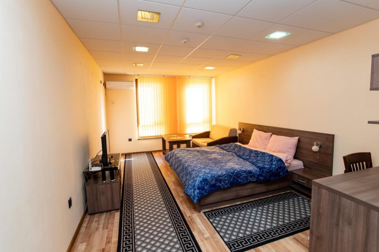 Single Room with Park View