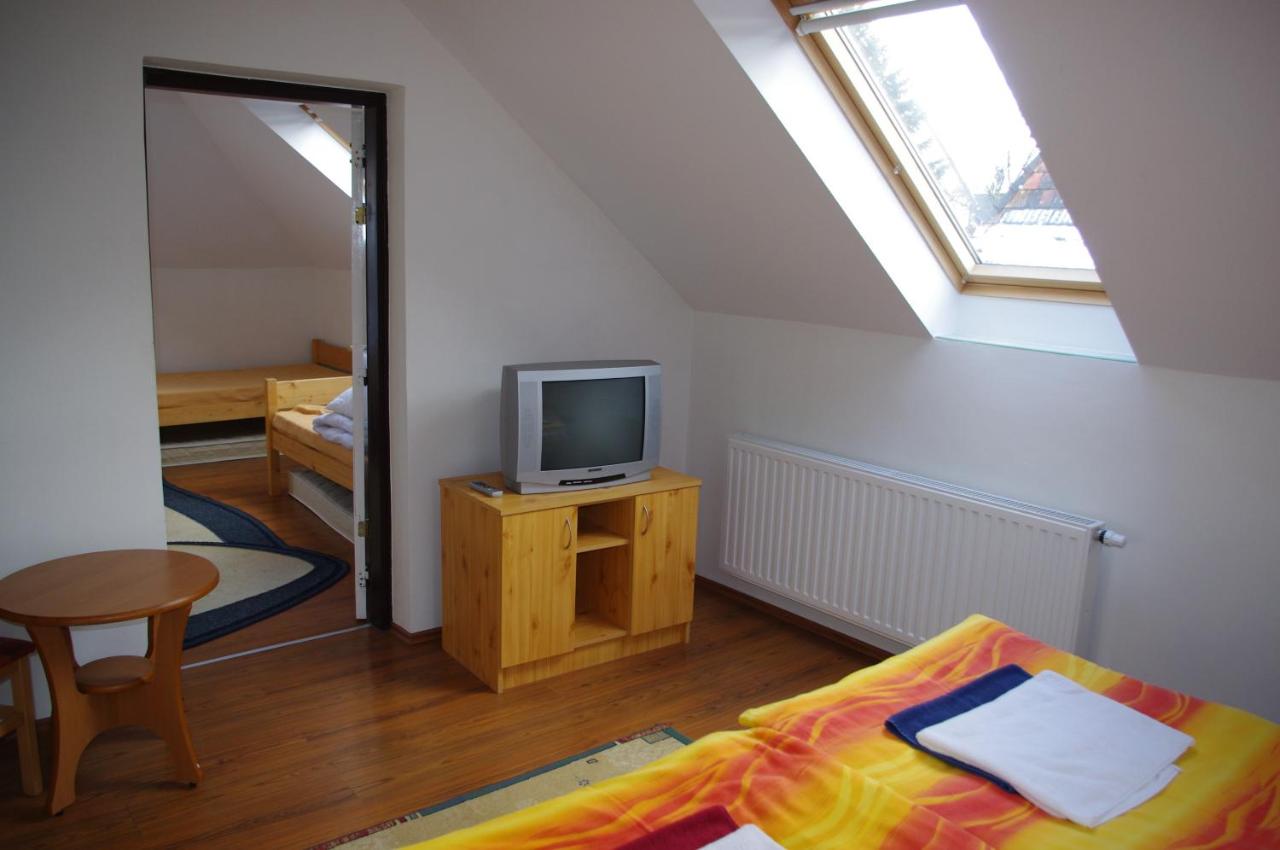 Camera Familiare con Bagno Privato