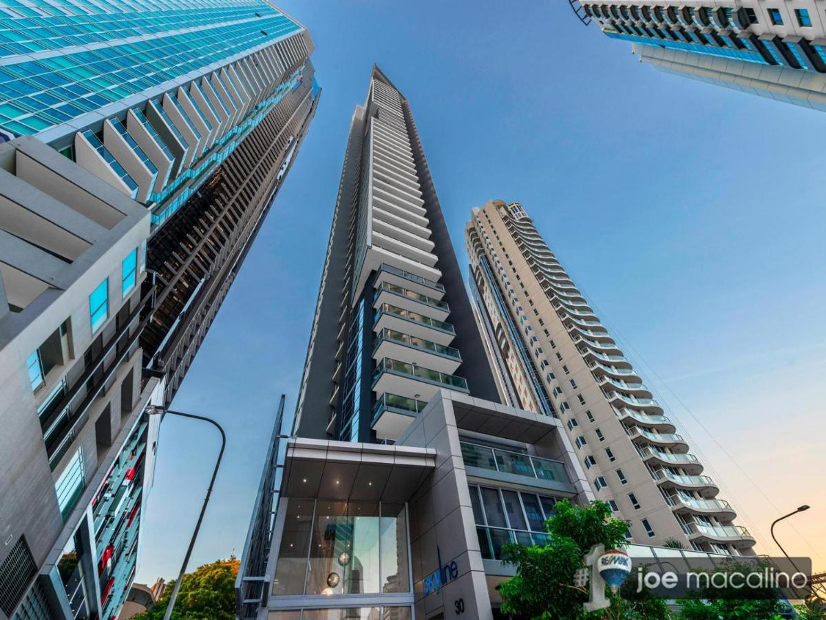 Executive 3 Bedroom Family Suite - Brisbane CBD - Views - Netflix - Fast Wifi - Free parking - B&B Brisbane