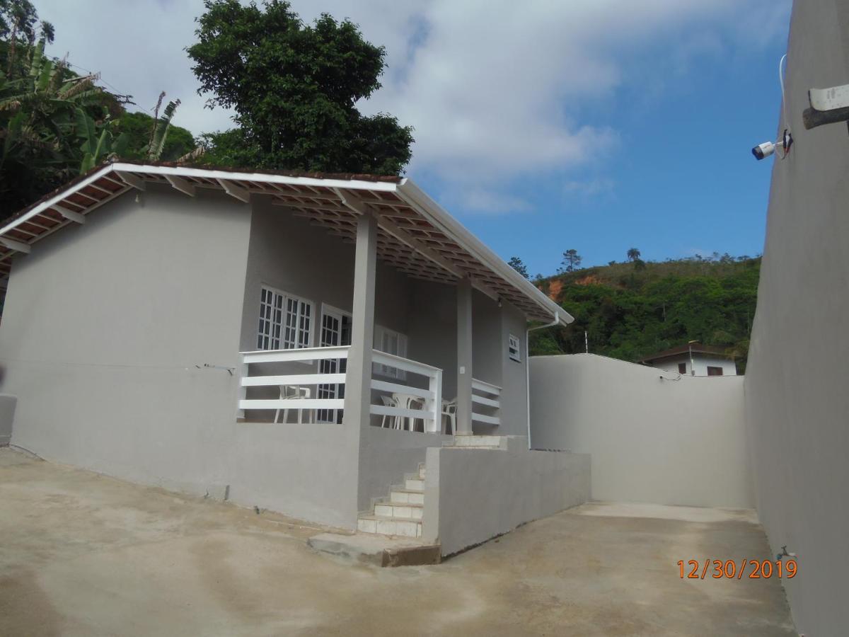 Bonita Casa das Toninhas - B&B Ubatuba