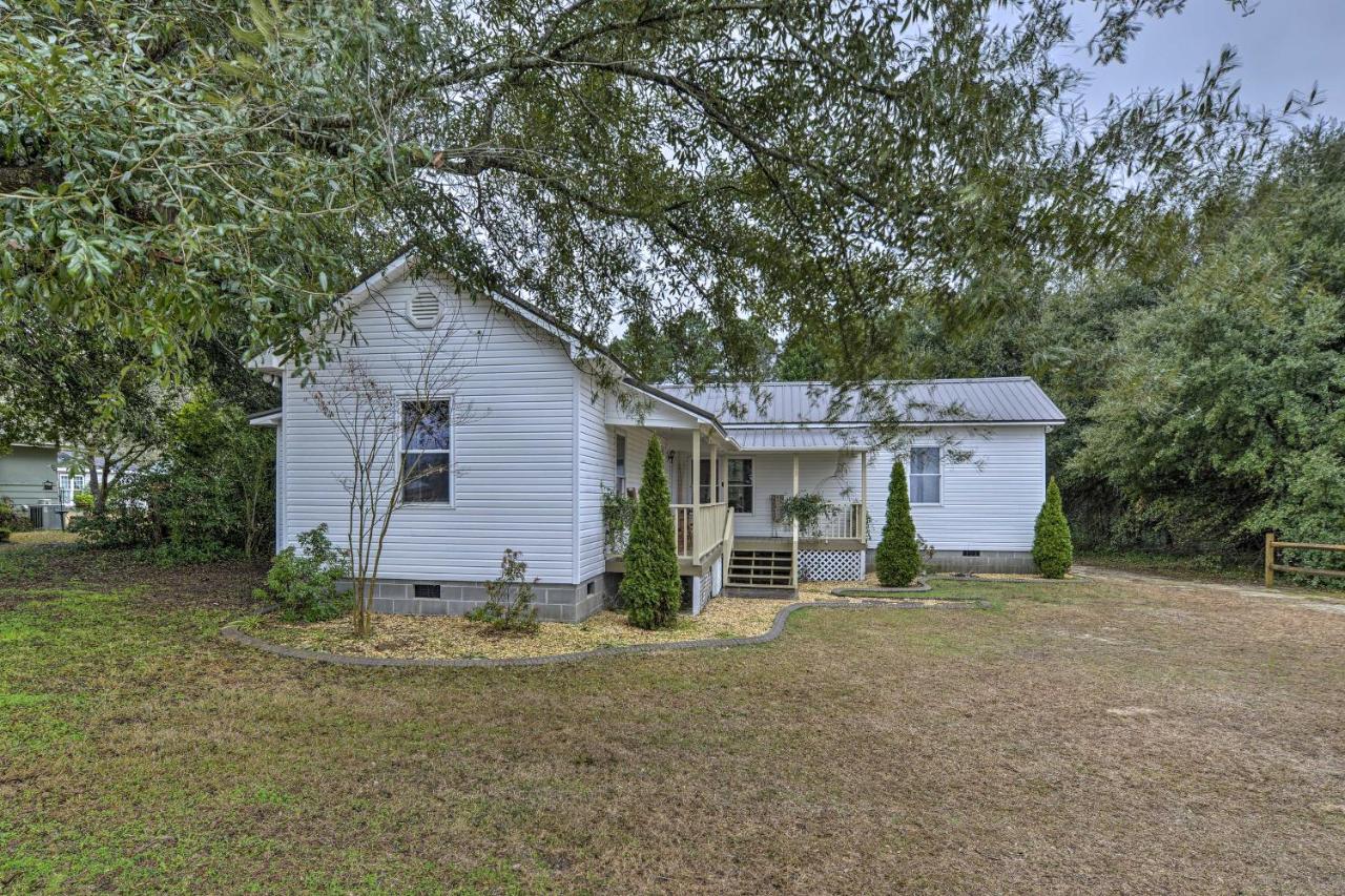 B&B Southern Pines - Sweet Southern Pines Abode with Yard and Covered Porch - Bed and Breakfast Southern Pines