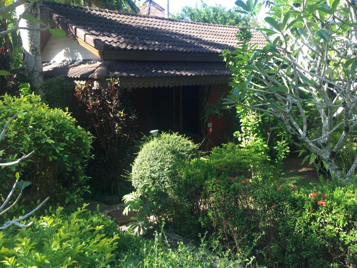 Bungalow with Patio