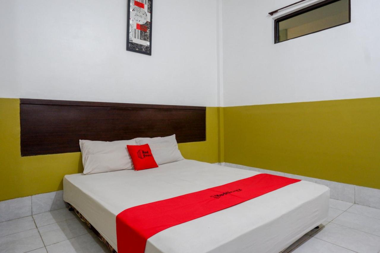 B&B Kendari - RedDoorz Syariah @ Hotel Wisma Indonesia Kendari - Bed and Breakfast Kendari