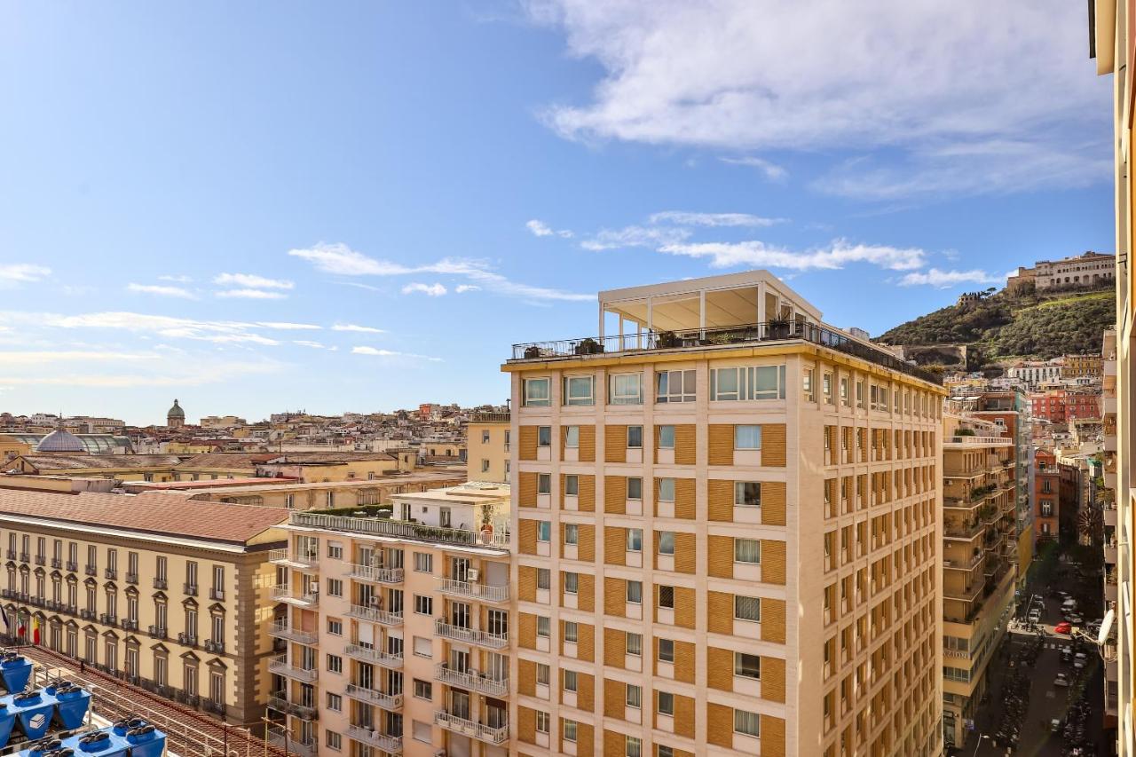 NEAPOLITAN SKYSCRAPER APARTMENT - Ferienwohnung Neapel