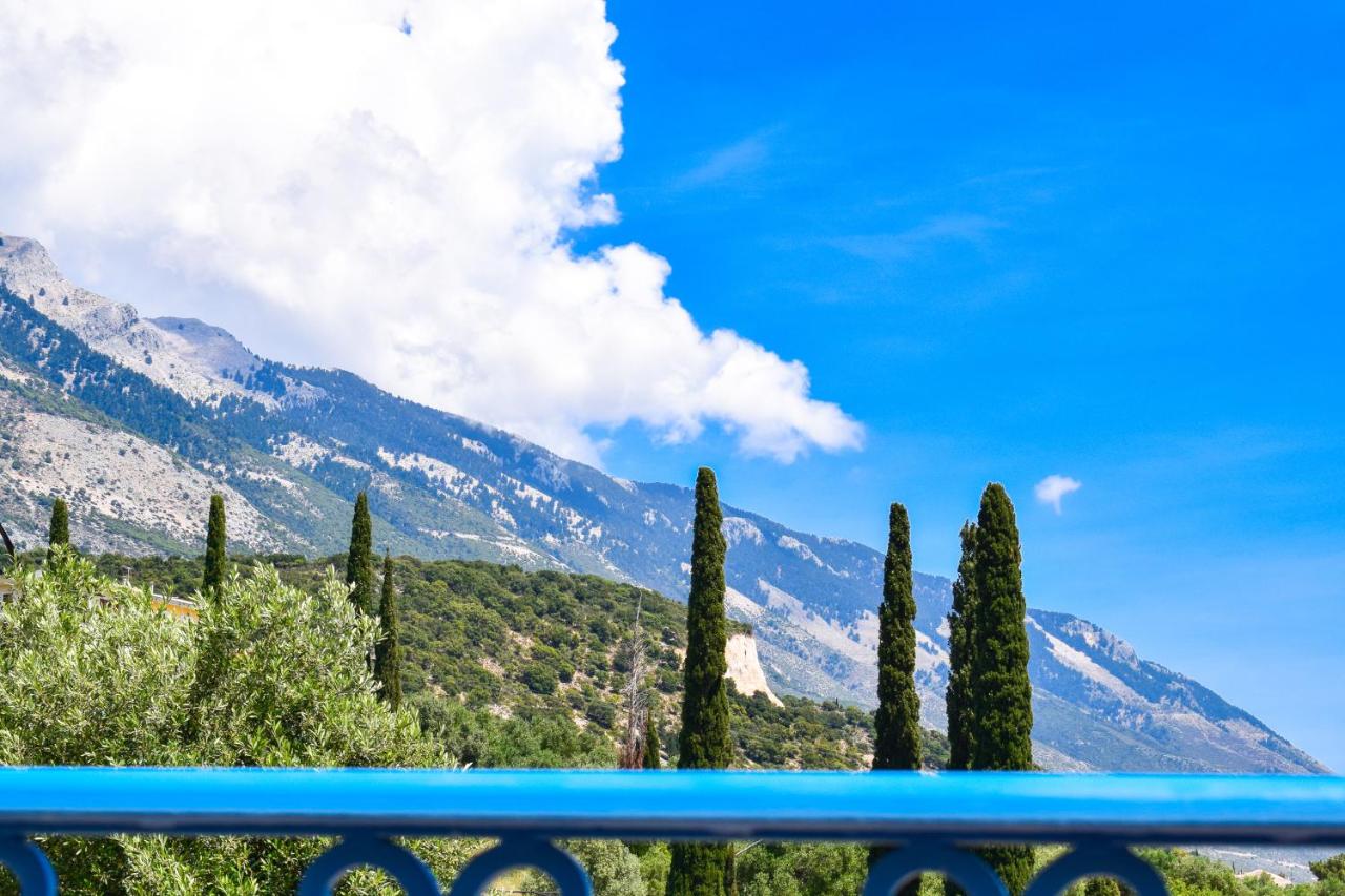 Studio mit Bergblick