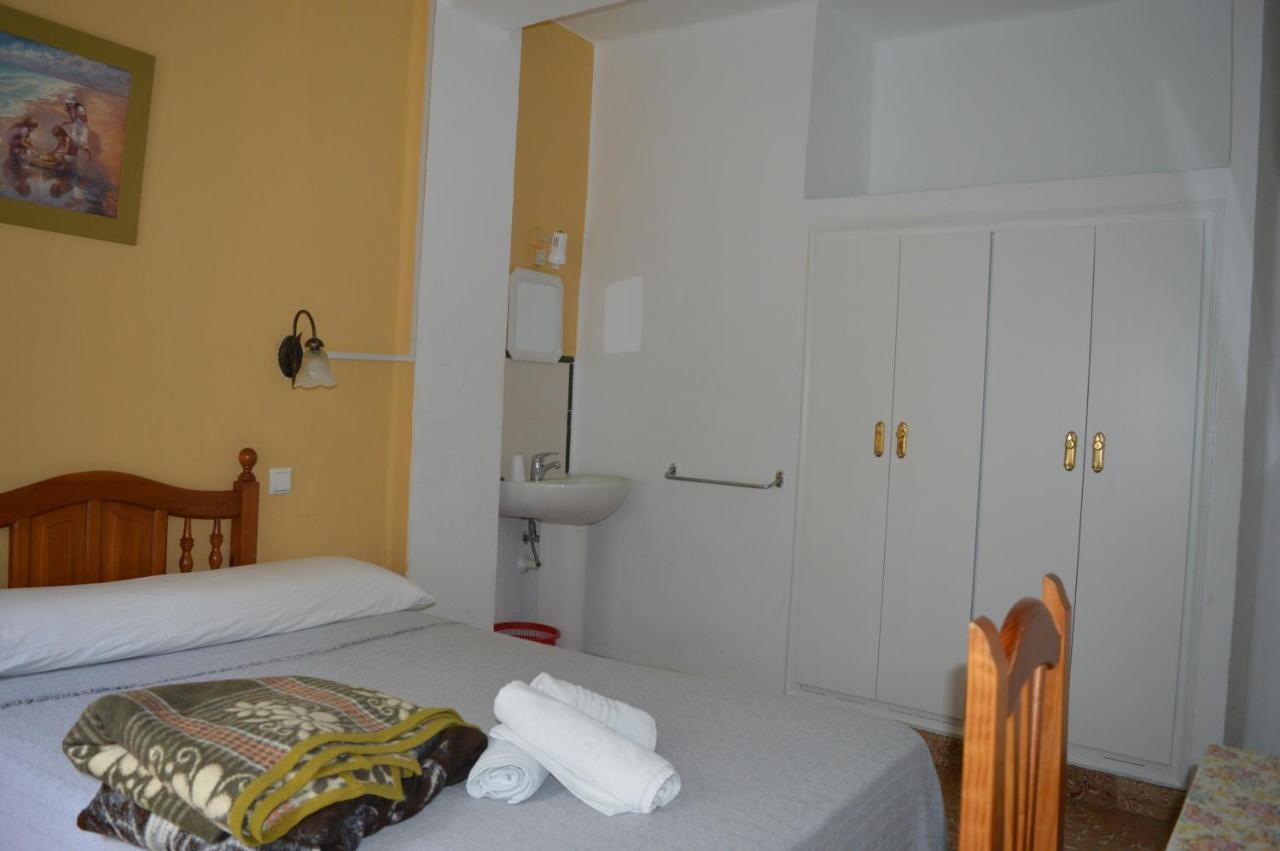 Double or Twin Room with Shared Bathroom