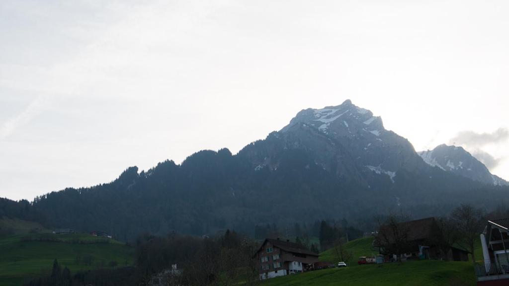 Tweepersoonskamer, Uitzicht 'Pilatus'